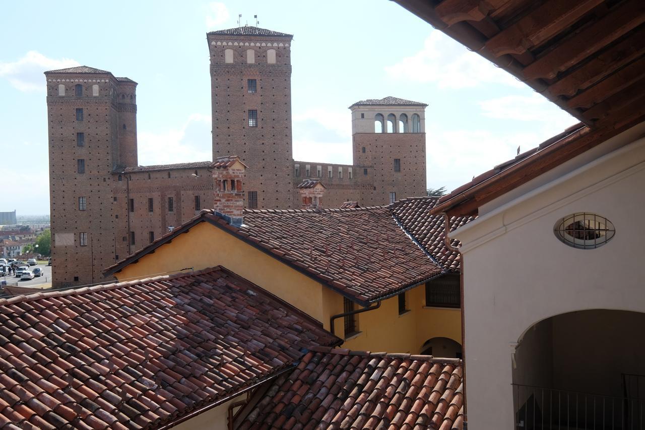Palazzo Sacco Hostello Fossano Exterior foto