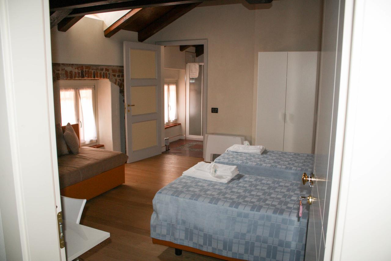 Palazzo Sacco Hostello Fossano Exterior foto